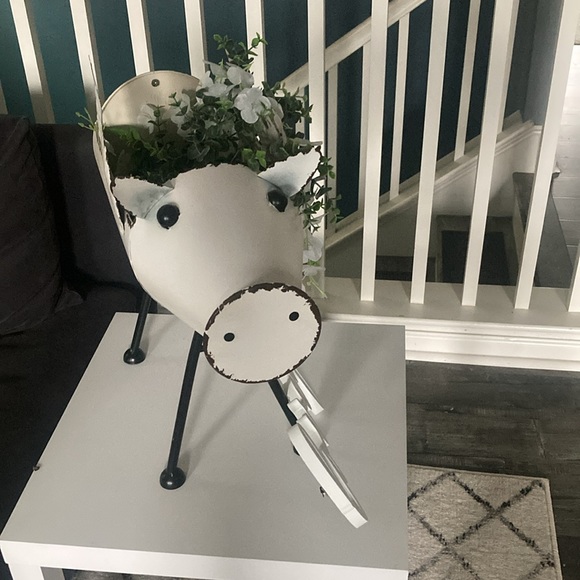 White Finish Metal Flying Pig Standing Planter - Picture 2 of 2